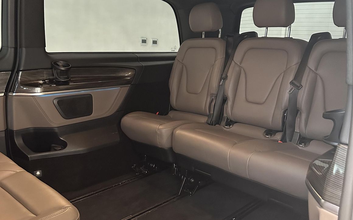 MERCEDES-BENZ V250 - image 5