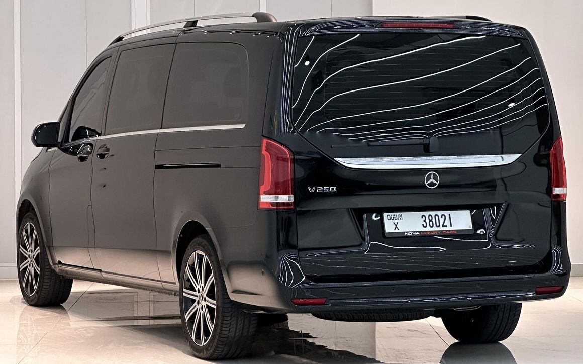MERCEDES-BENZ V250 - image 2