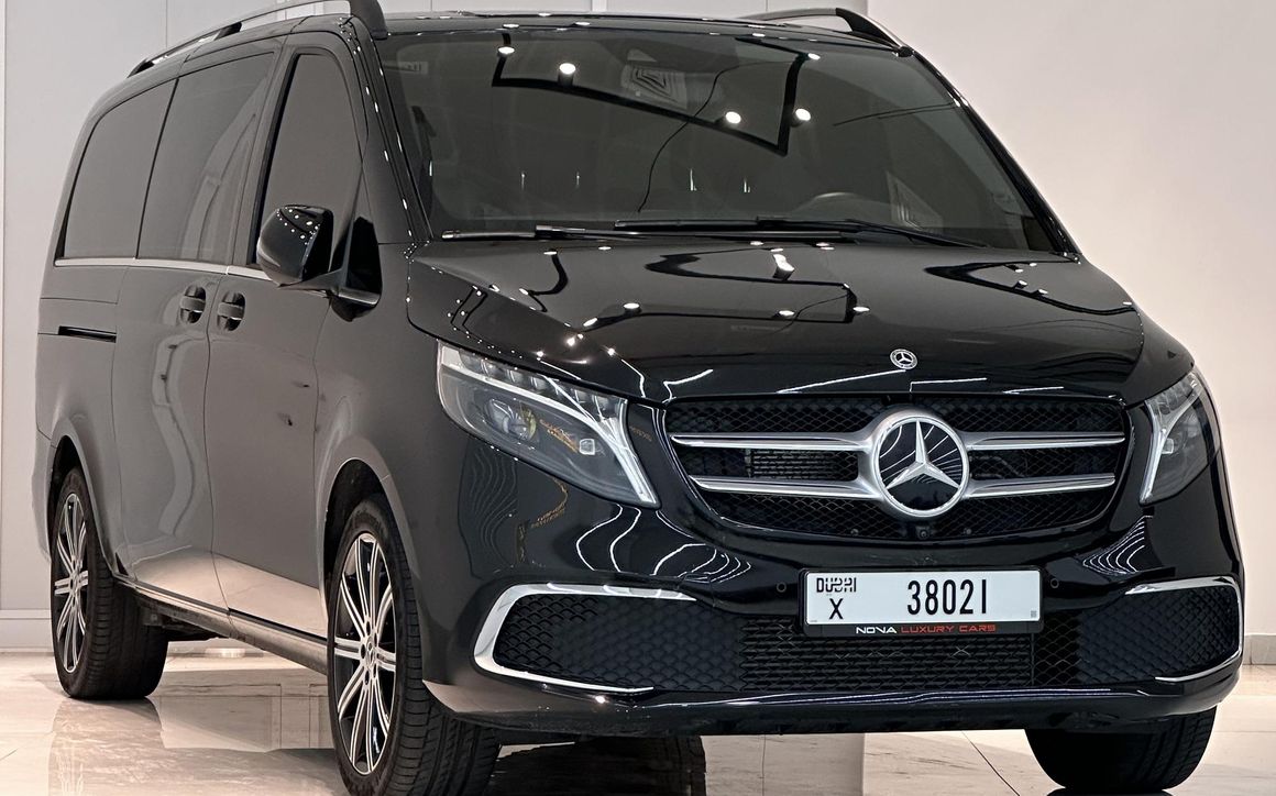 MERCEDES-BENZ V250 - image 1