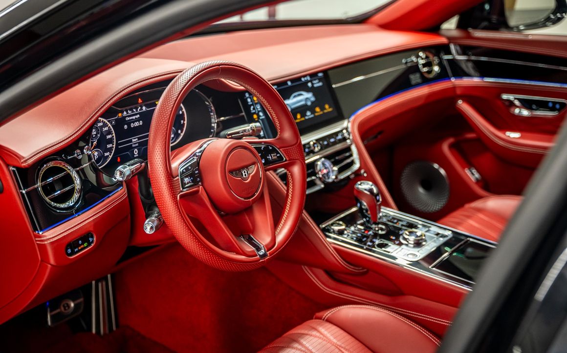 Bentley Flying Spur - image 7