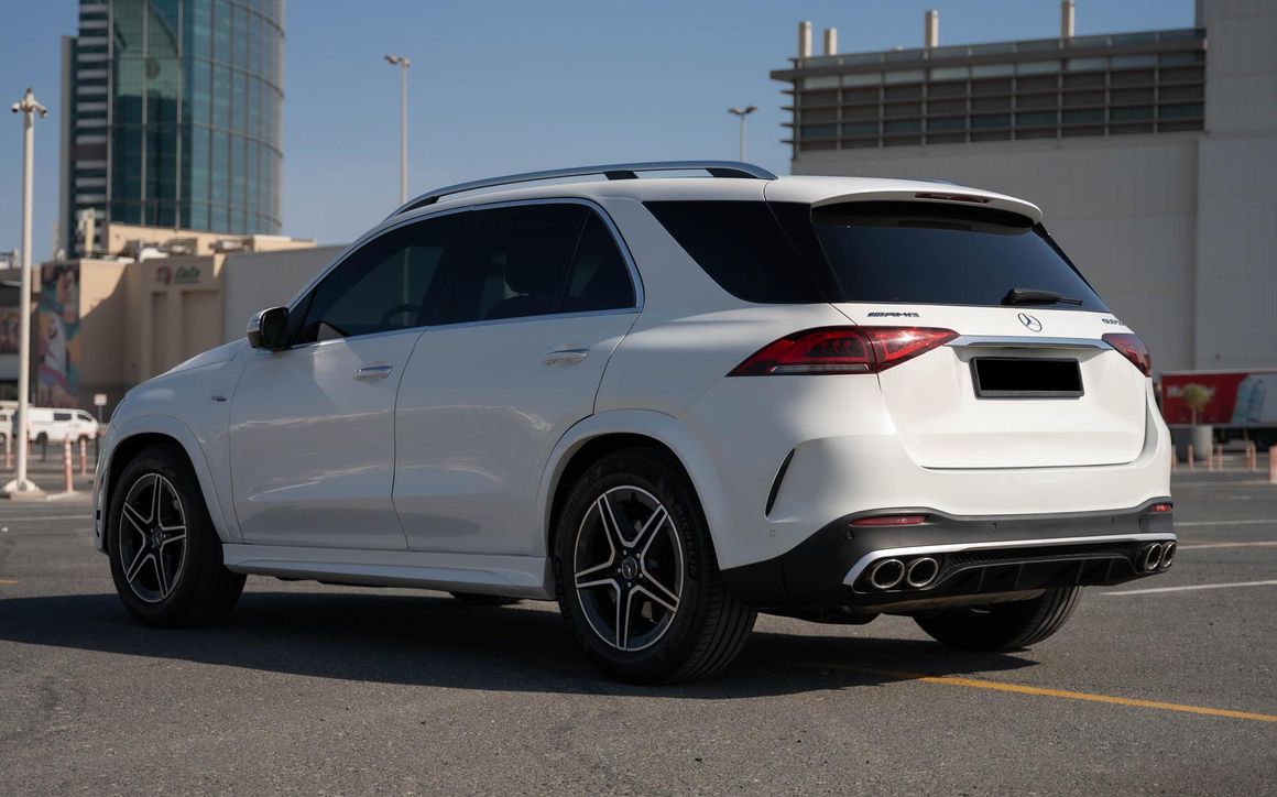 Mercedes Benz GLE53 - image 5
