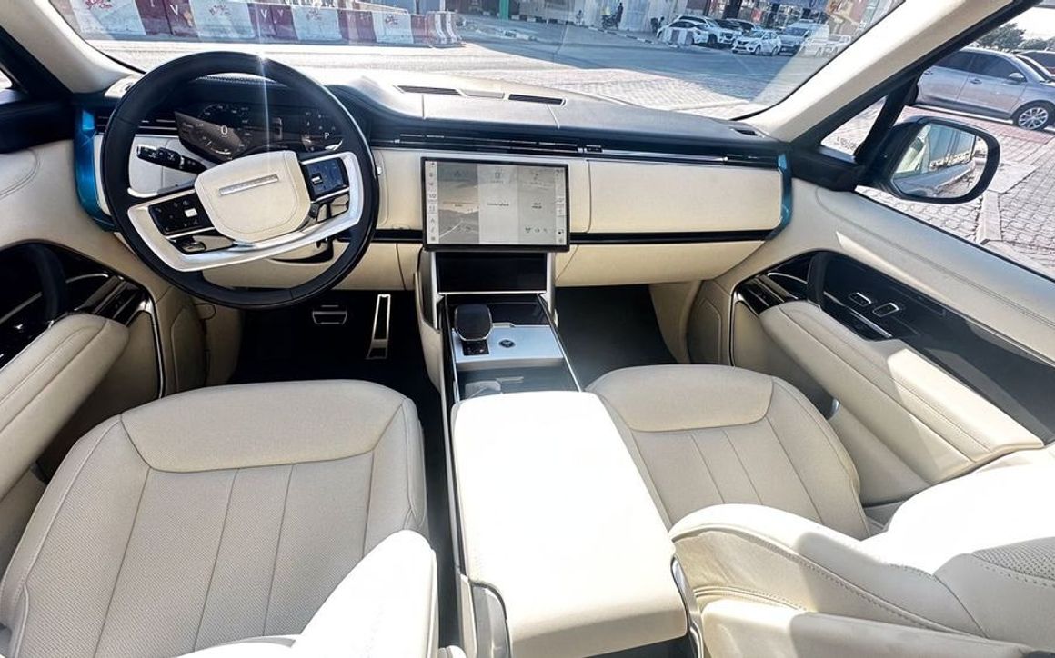RANGE ROVER HSE - image 6