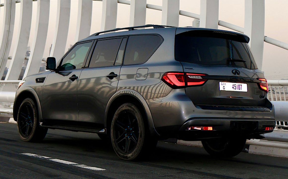 Infiniti QX80 - image 5