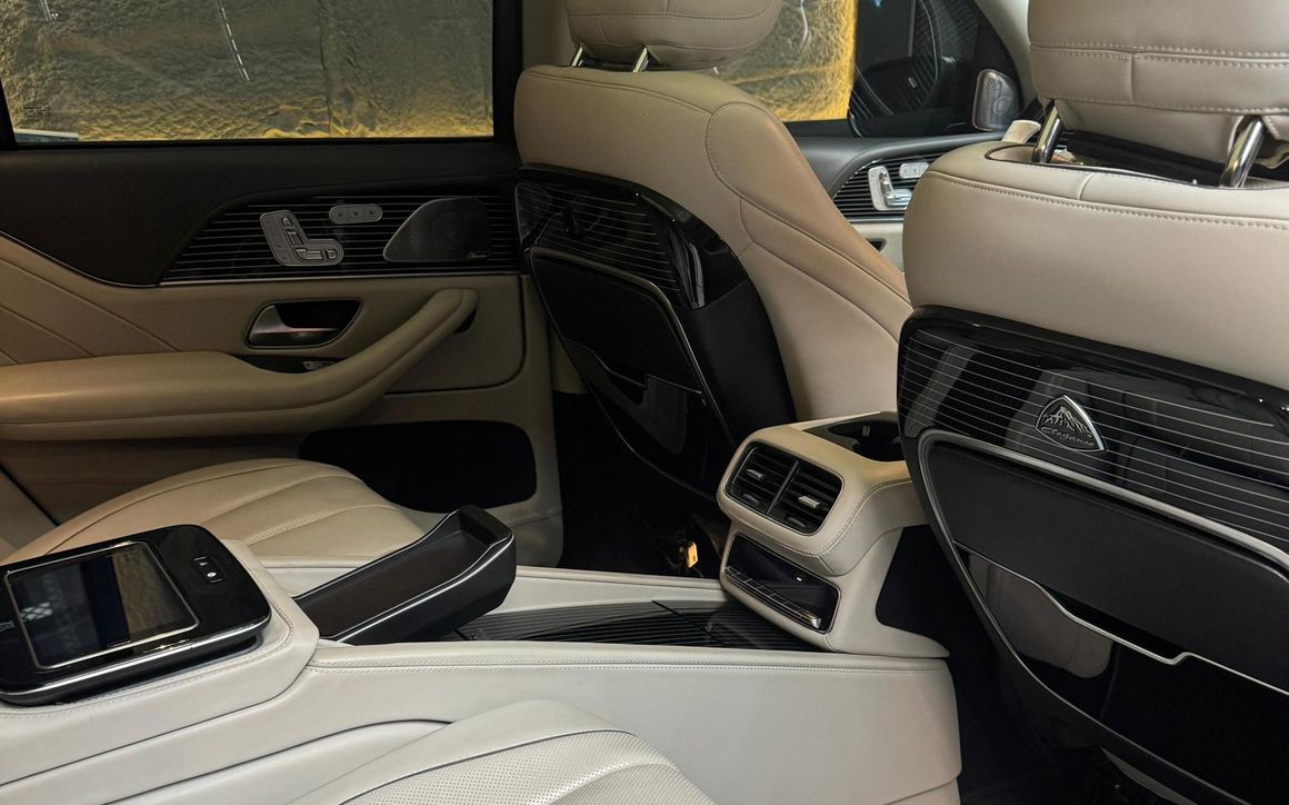 MERCEDES GLS MAYBACH - image 10