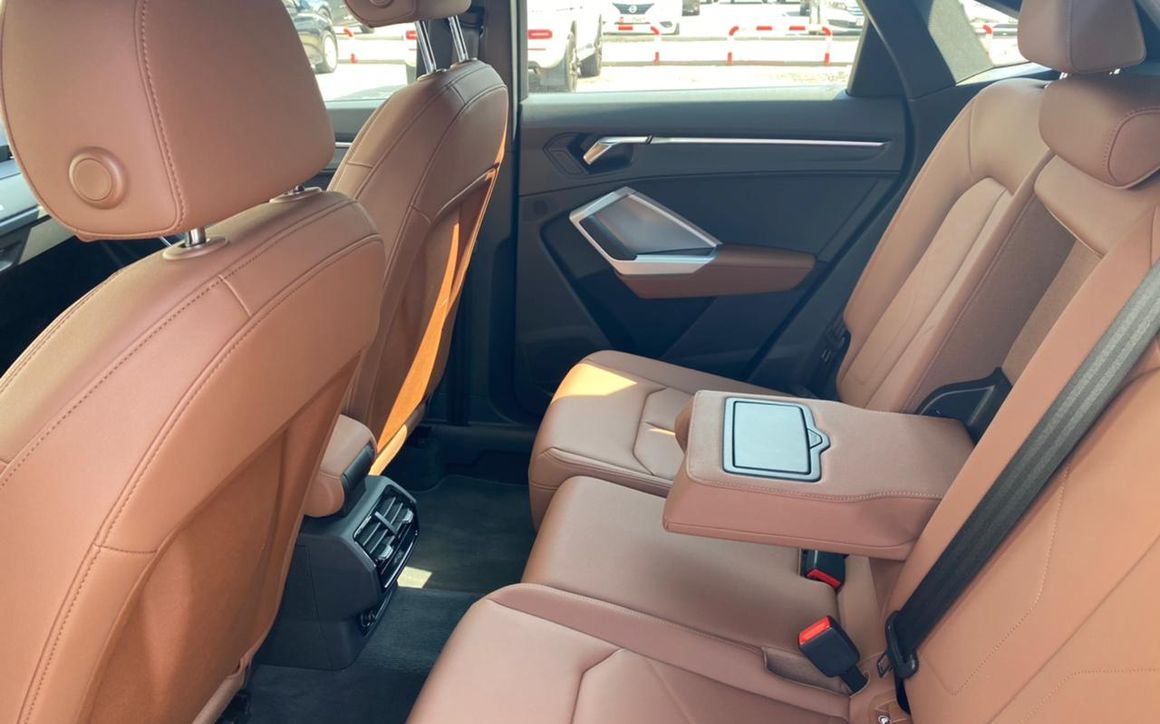 AUDI Q3 - image 8