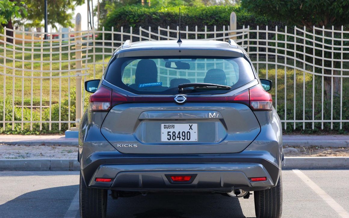 Nissan Kicks STD - image 7
