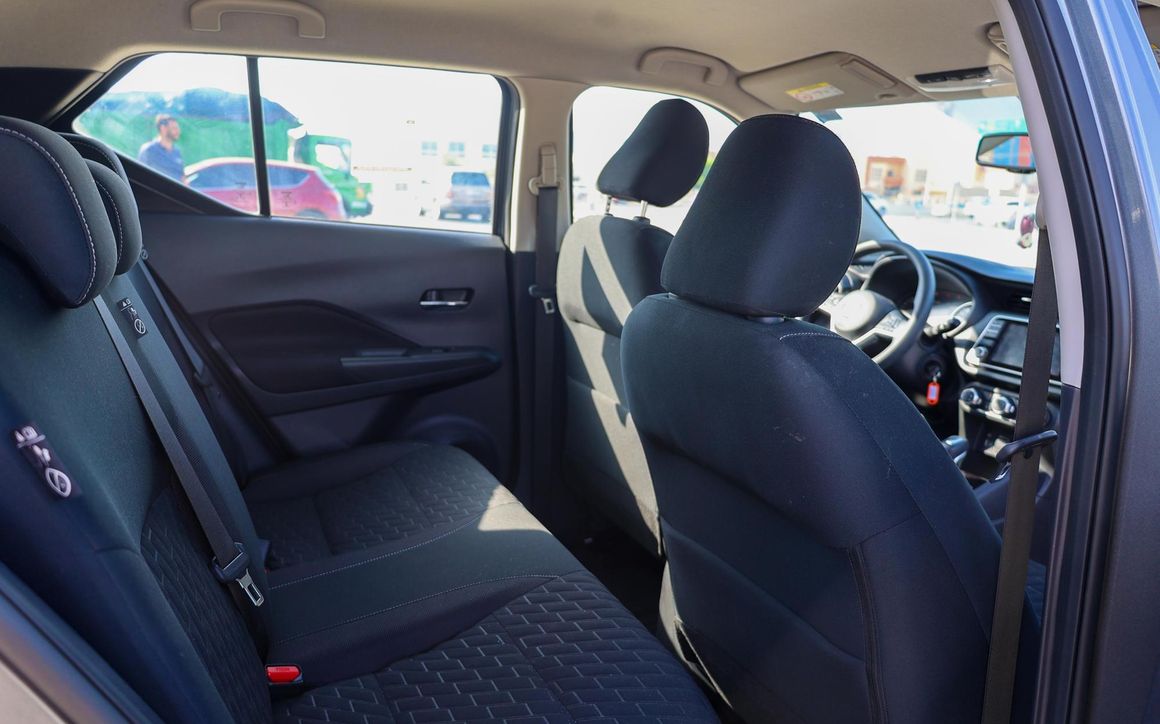 Nissan Kicks STD - image 18