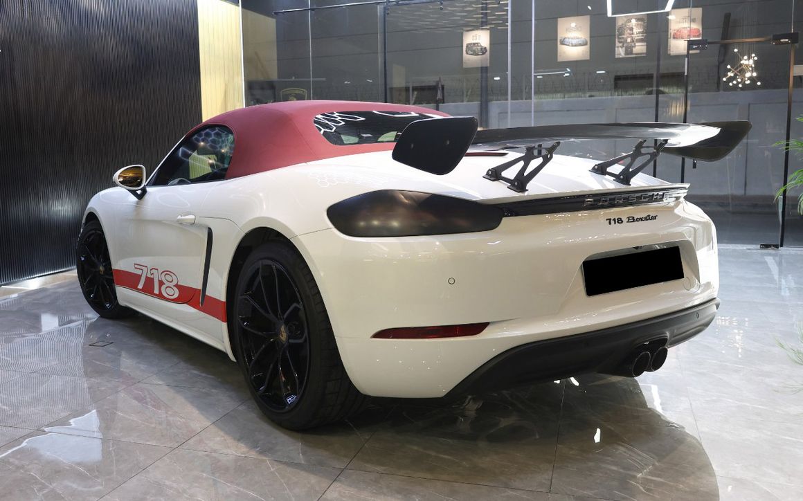 Porsche Porsche Boxster 718 - image 5