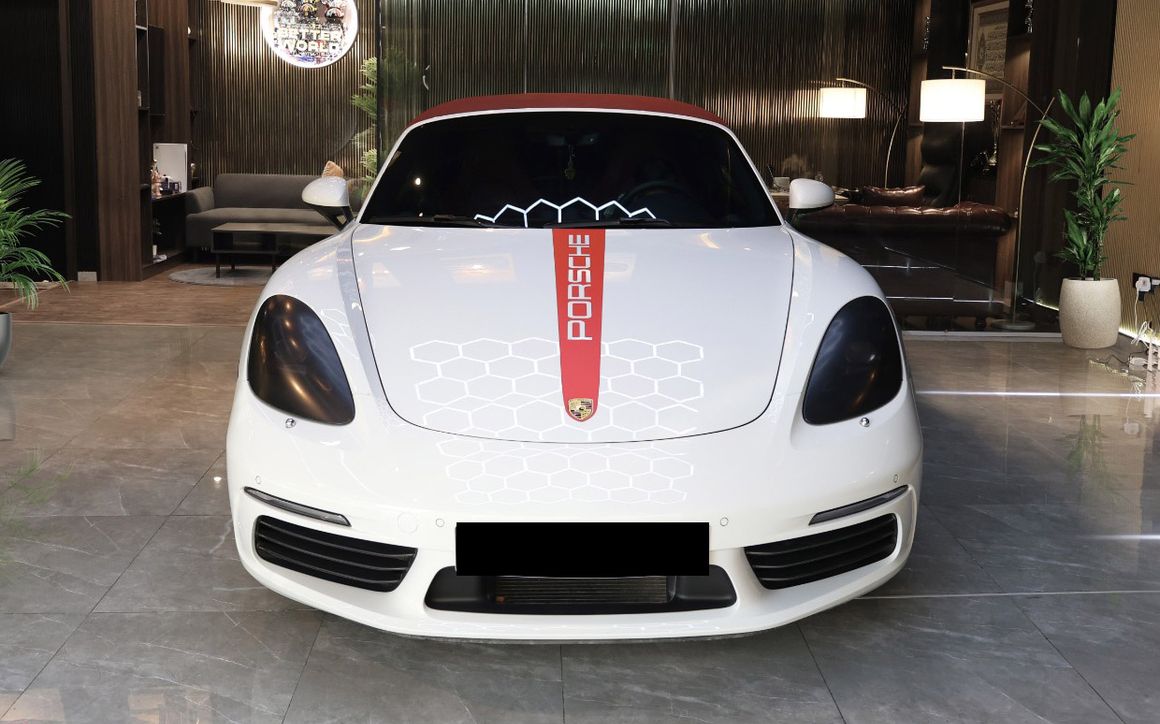 Porsche Porsche Boxster 718 - image 4