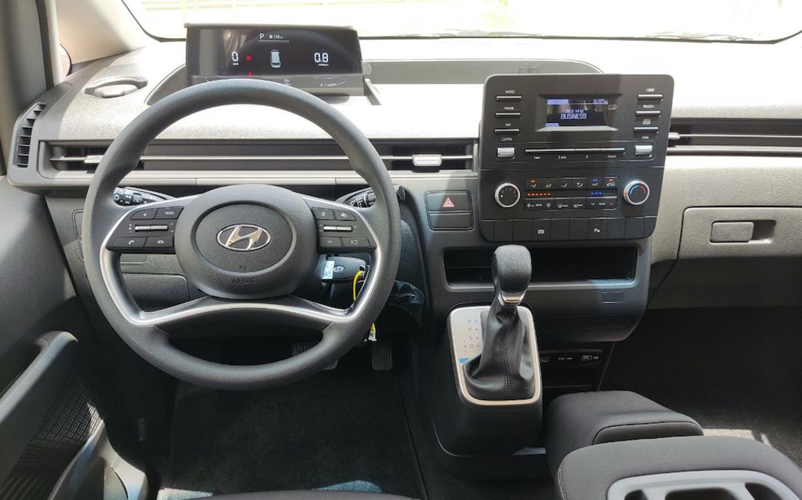 Hyundai Staria - image 6