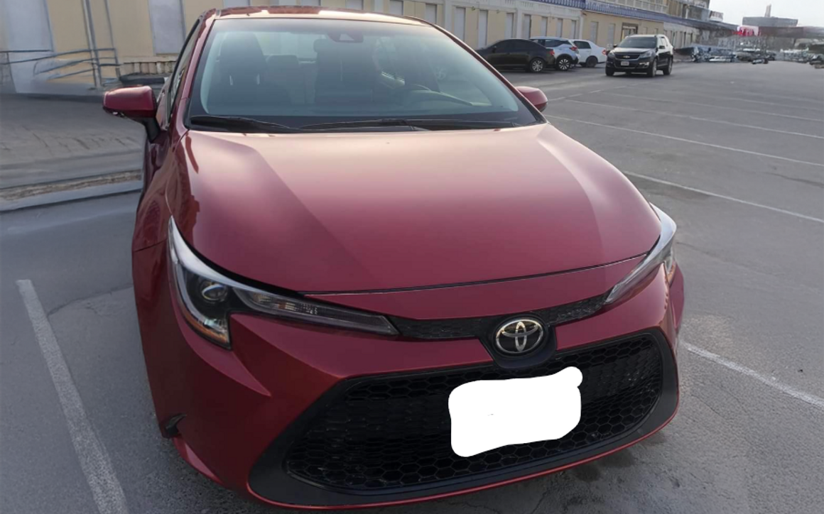 Toyota Corolla - image 1