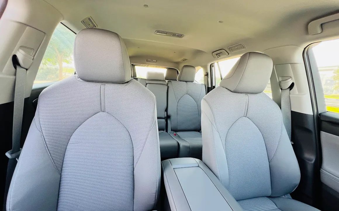 TOYOTA HIGHLANDER HYBRID - image 11