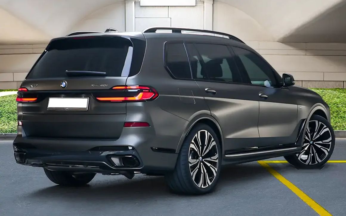 BMW X7 - image 4