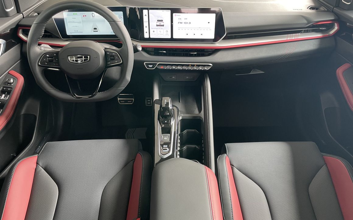 Geely Coolray Full Option 2025 - image 9