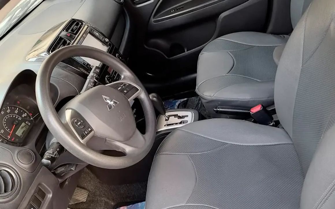 MITSUBISHI MIRAGE - image 7