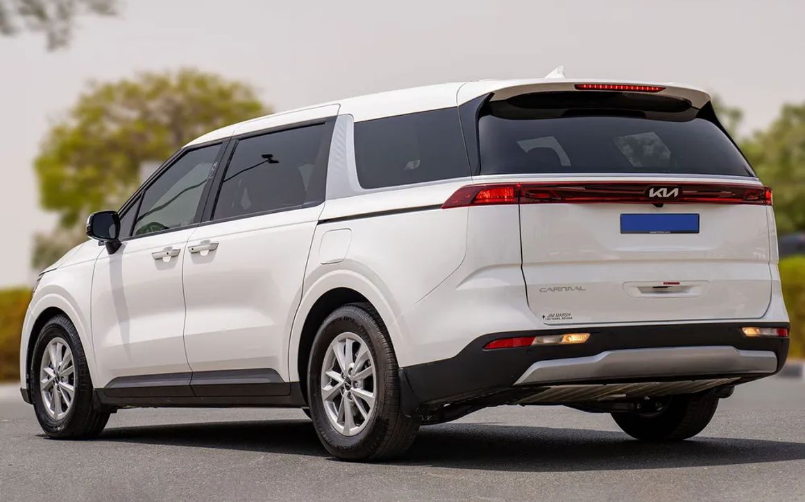 KIA CARNIVAL - image 5