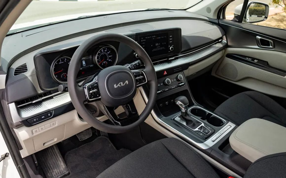 KIA CARNIVAL - image 9