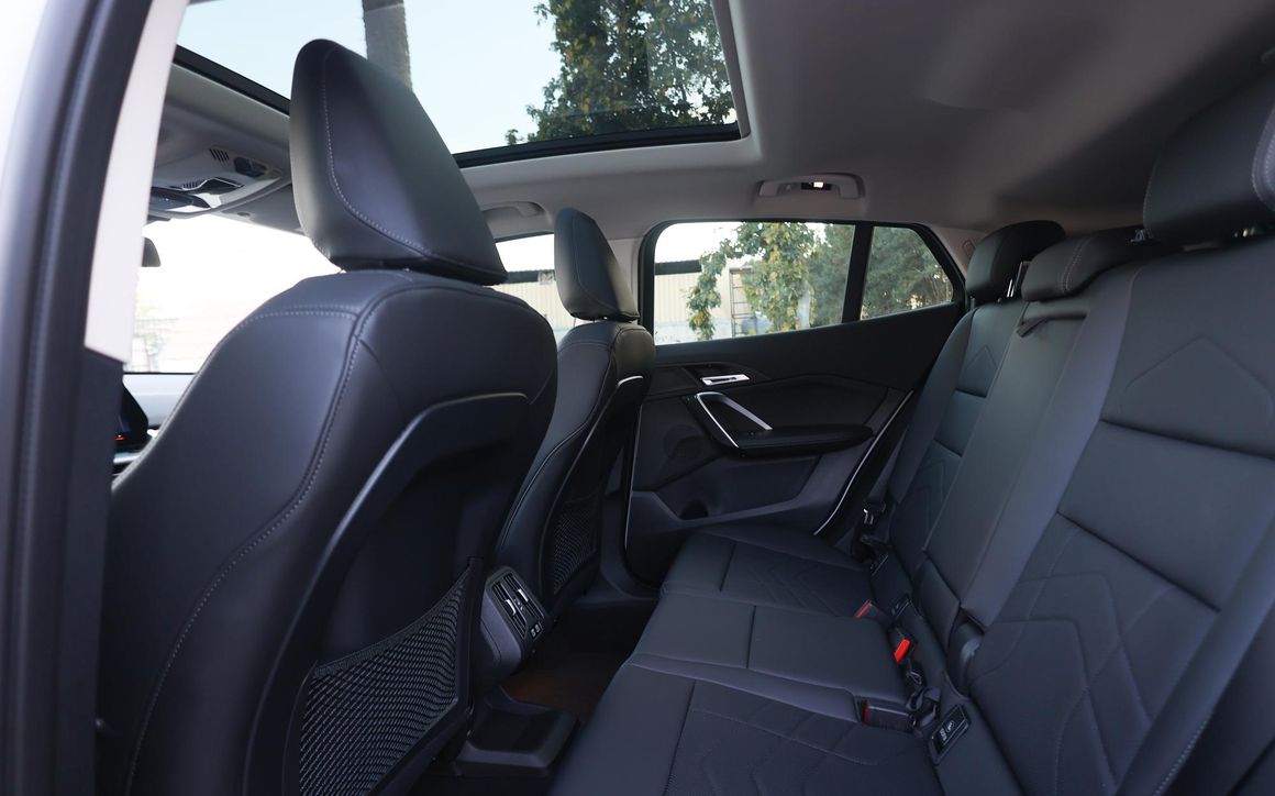 BMW X2 18i New Generation White - image 21