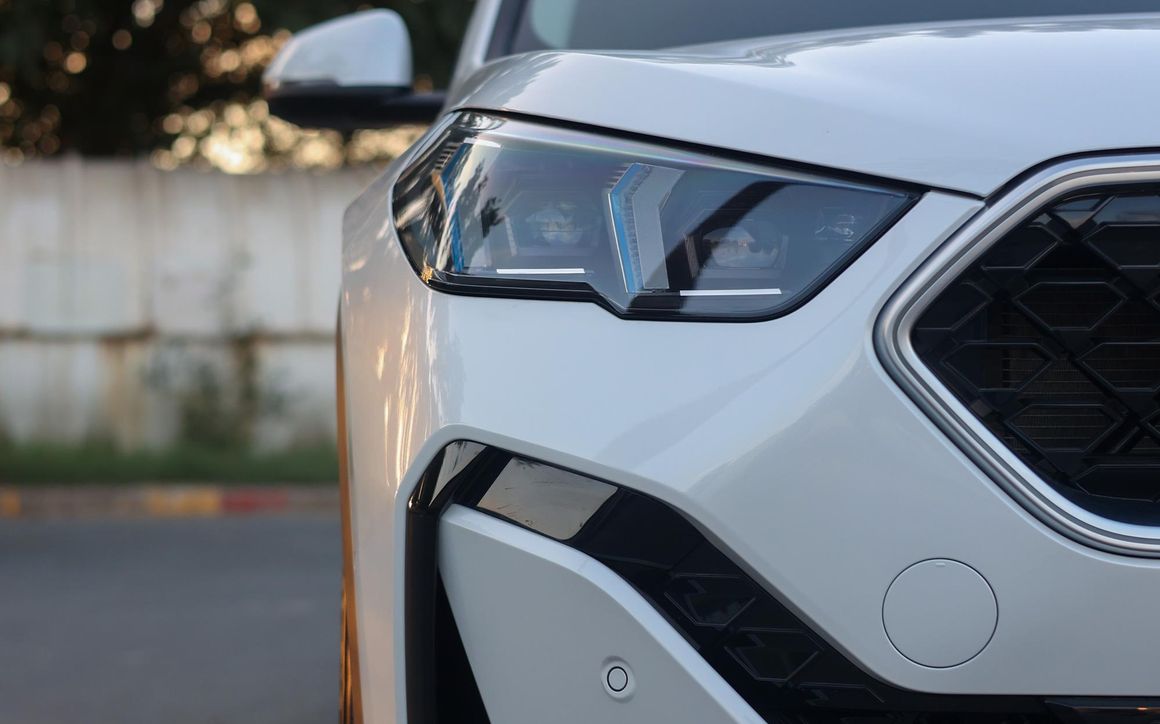 BMW X2 18i New Generation White - image 11