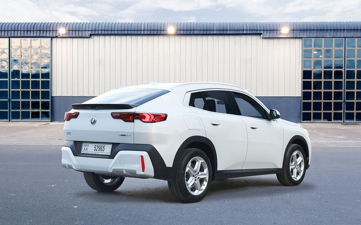BMW X2 18i New Generation White - image 8