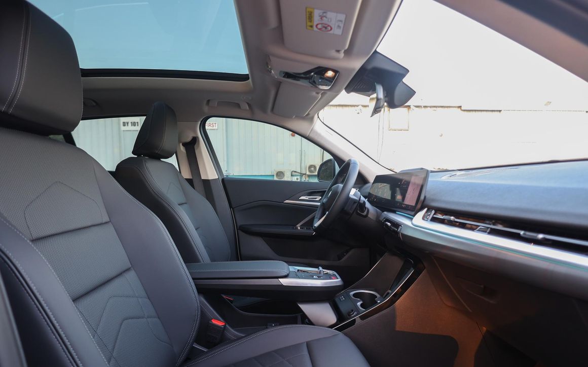 BMW X2 18i New Generation White - image 16