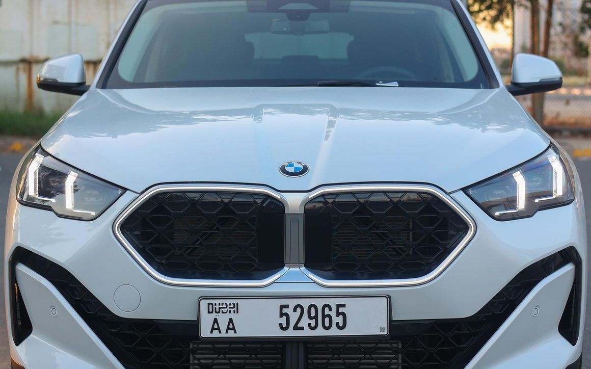 BMW X2 18i New Generation White - image 9
