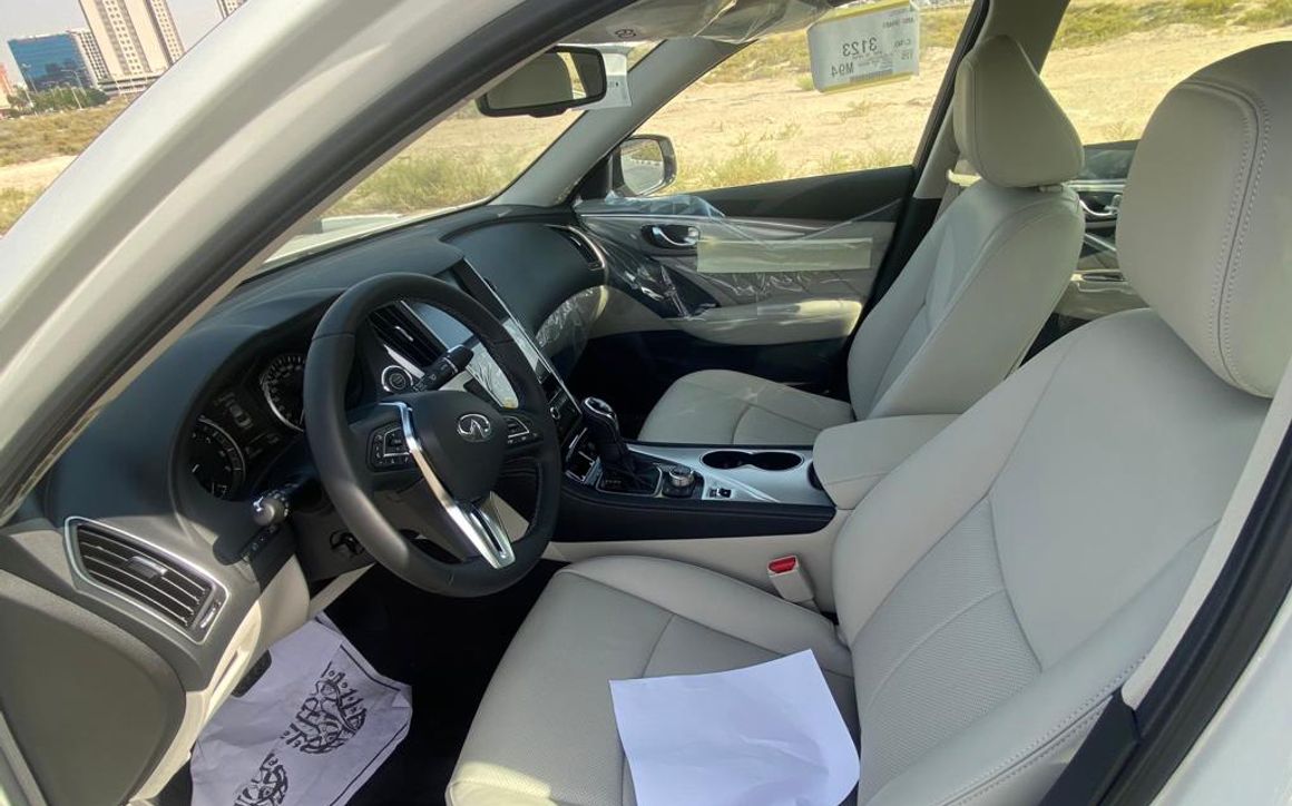 Infiniti Q50 - image 5