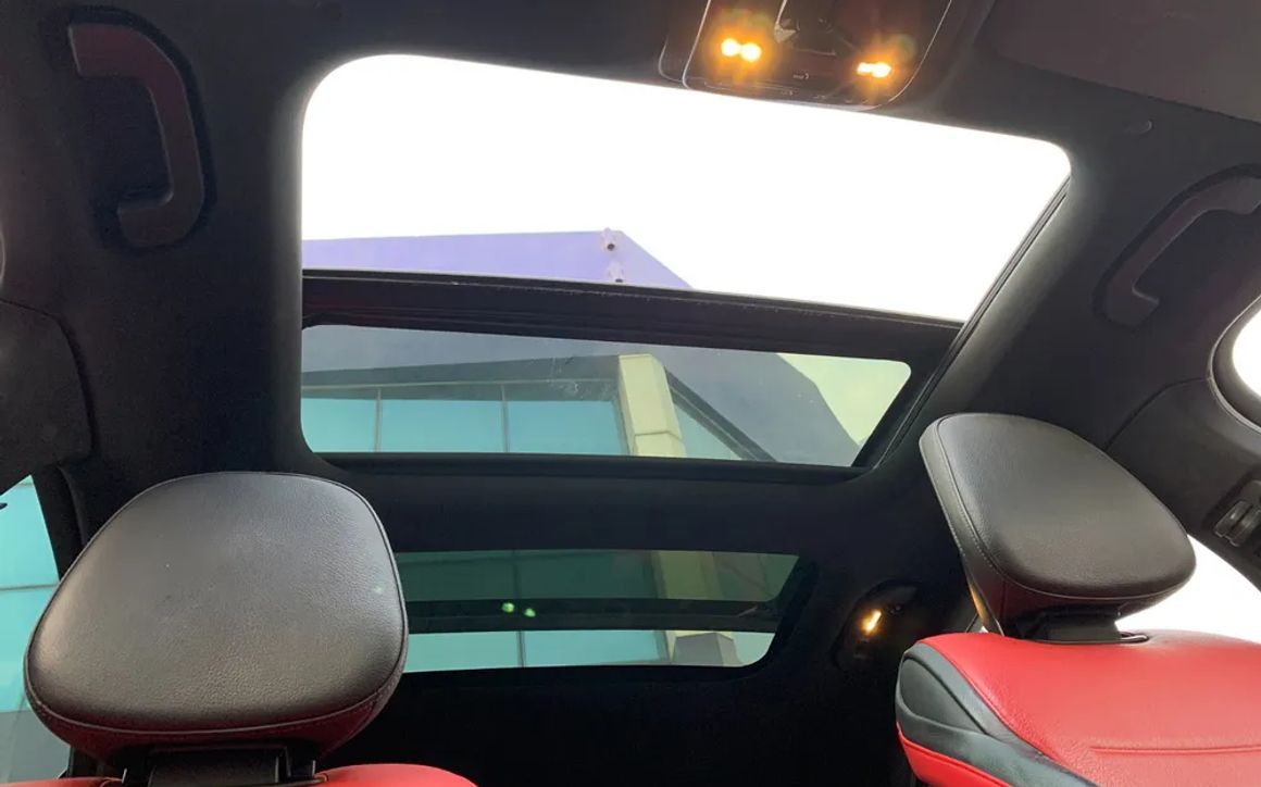 MERCEDES C200 - image 9