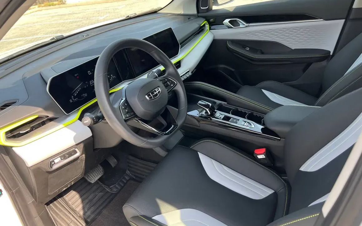 Geely Coolray Mid Option 2024 - image 10
