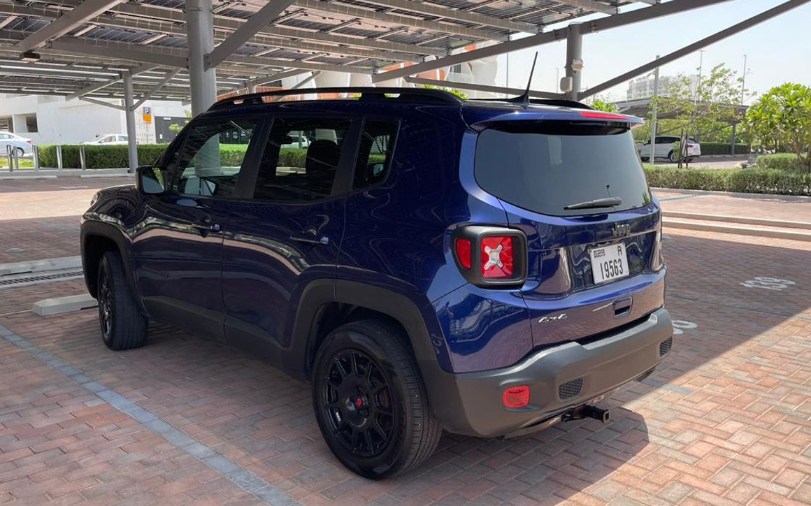Jeep Renegade - image 6