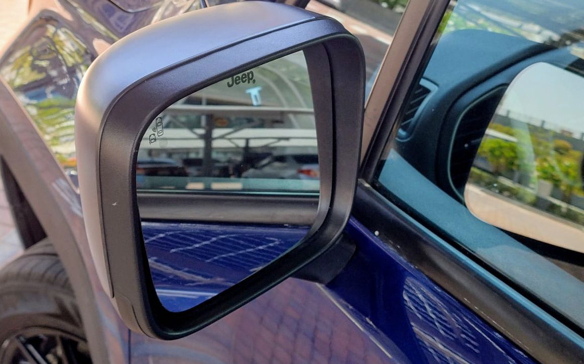 Jeep Renegade - image 13