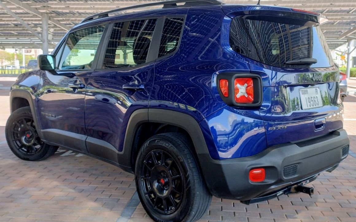Jeep Renegade - image 11