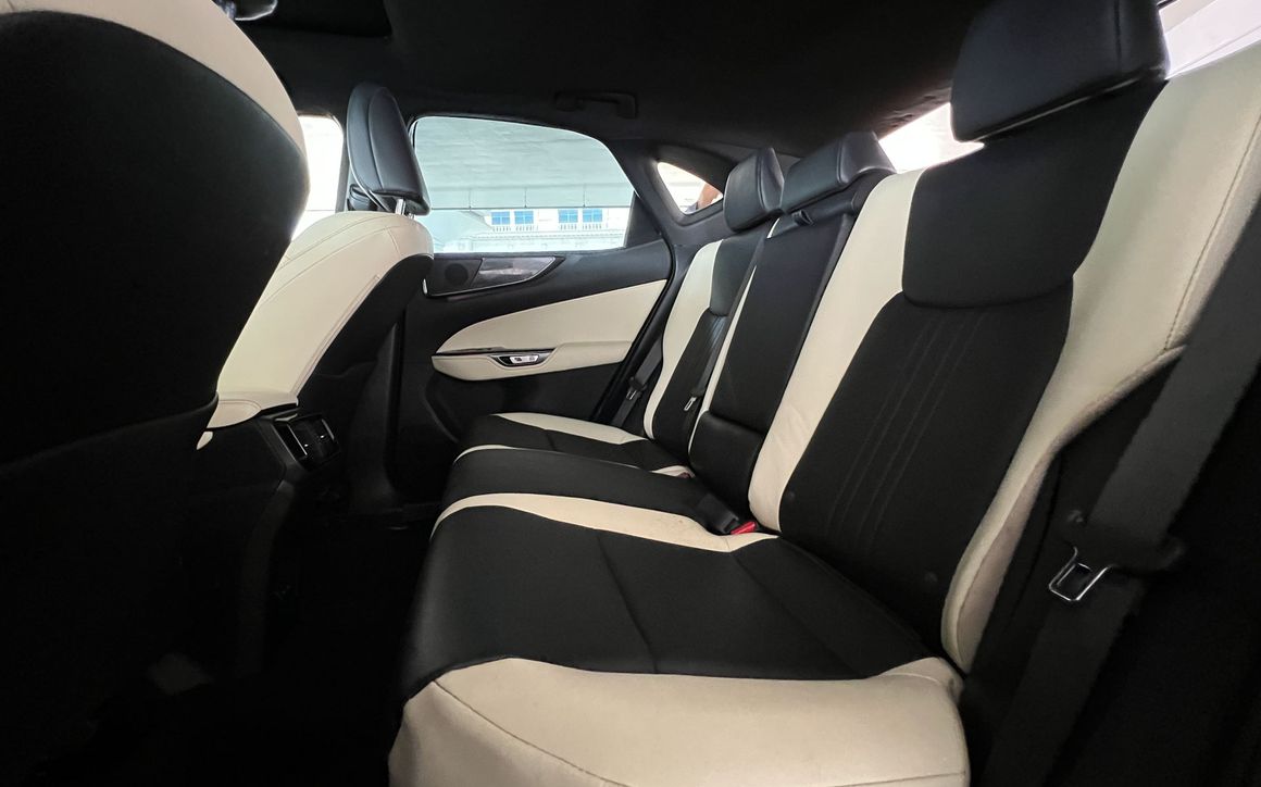 Lexus NX 250 - image 11