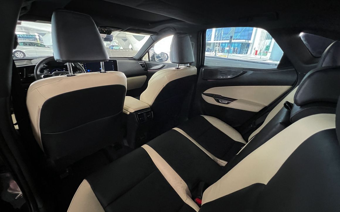 Lexus NX 250 - image 13