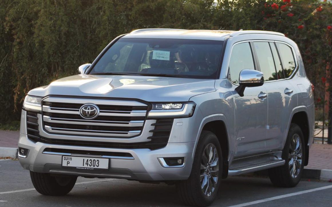 TOYOTA LAND CRUISER - image 1