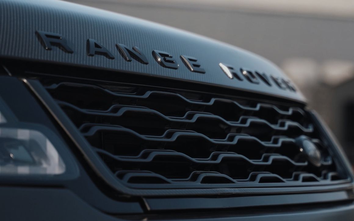 RANGE ROVER SPORT SVR - image 6
