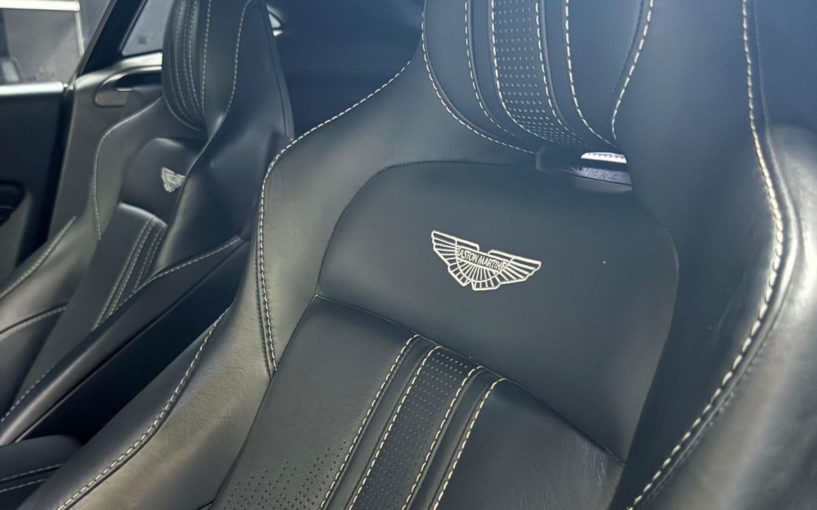 ASTON MARTIN VANTAGE - image 10