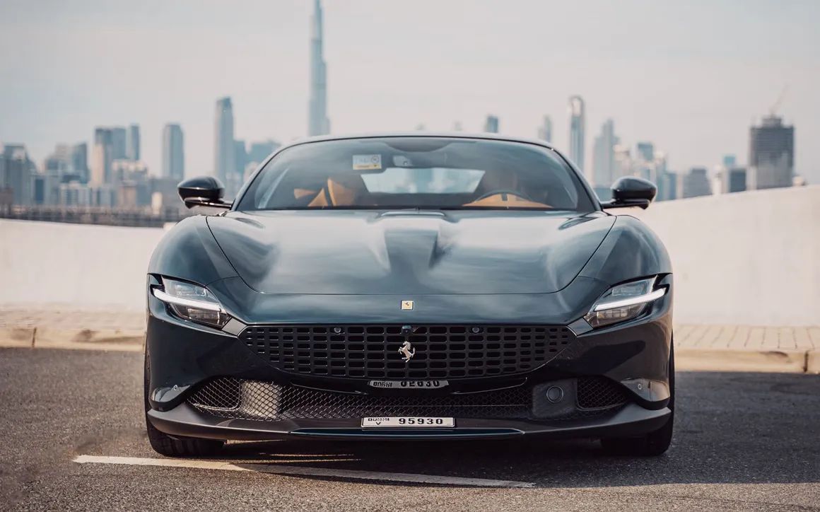 Ferrari ROMA - image 2