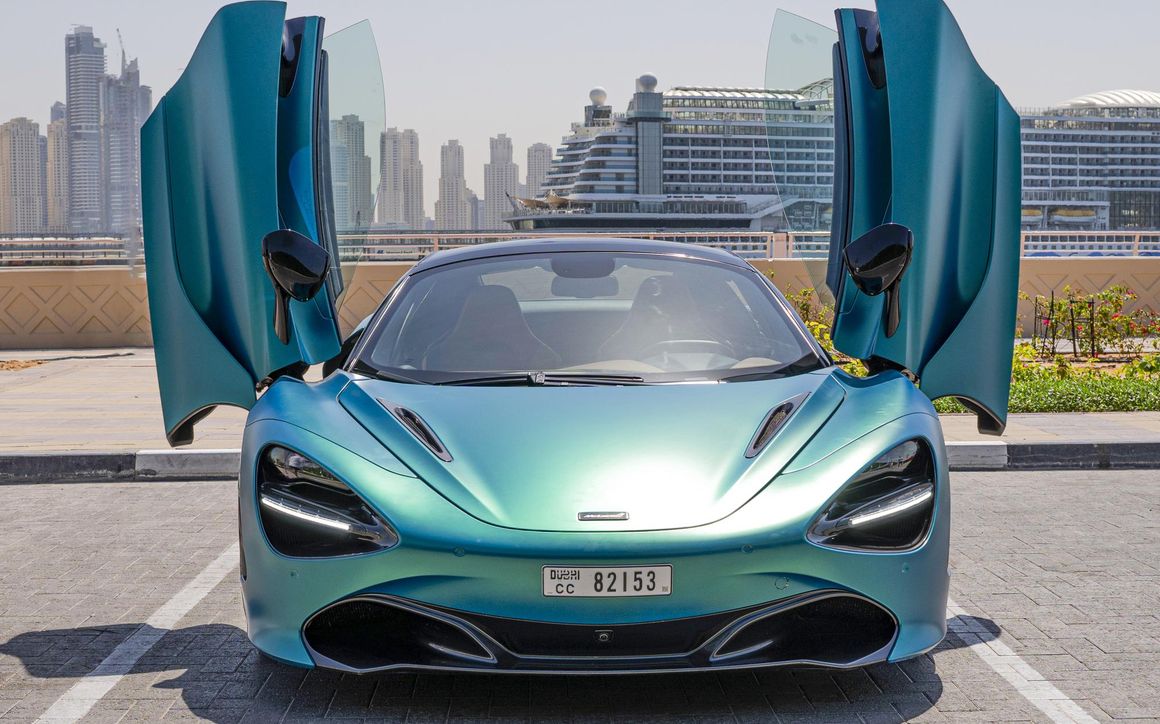 McLaren 720S - image 12