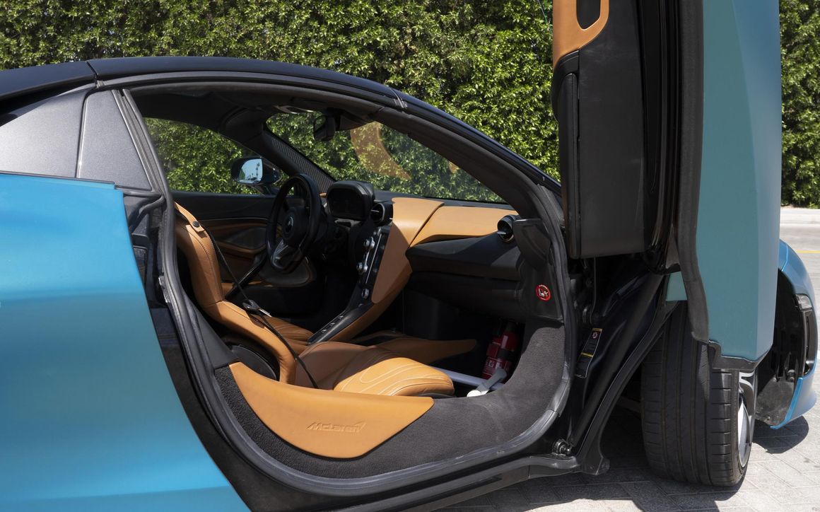 McLaren 720S - image 18