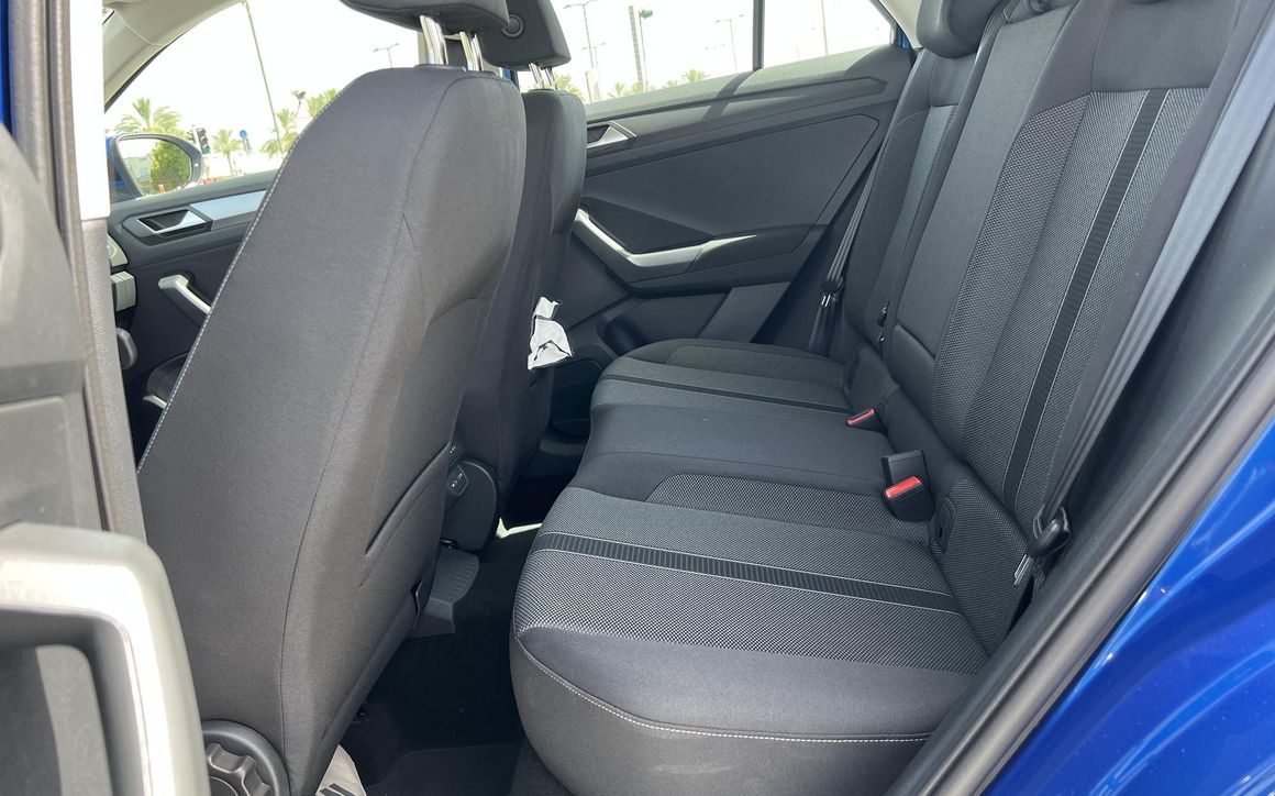 Volkswagen T-ROC - image 12