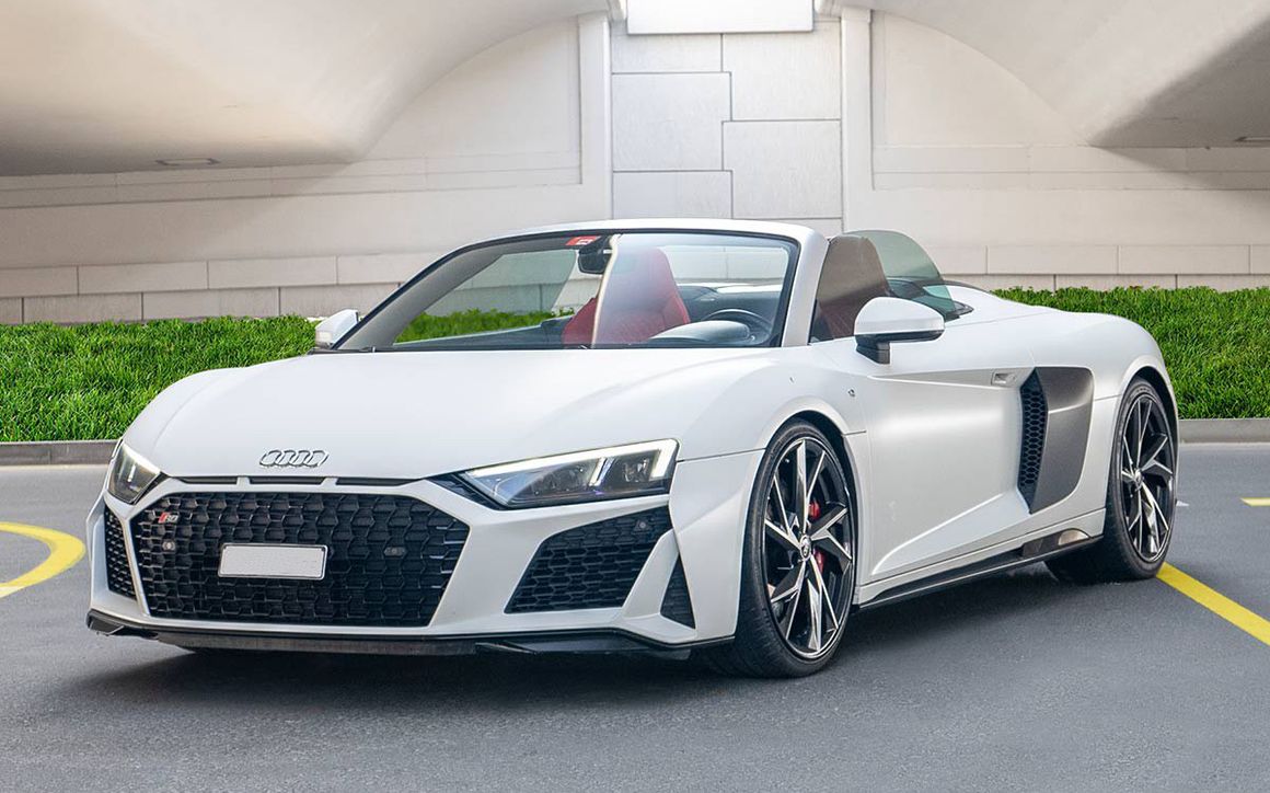 AUDI R8 Convertible - image 1