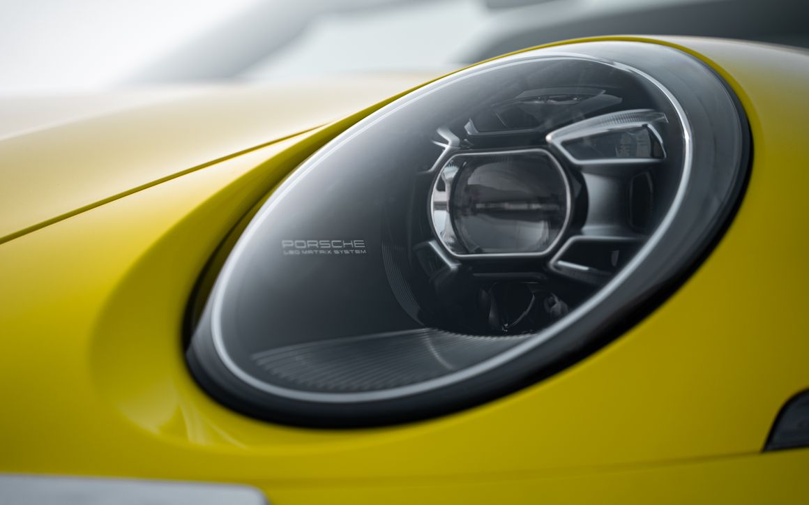 PORSCHE 911 TARGA 4S - image 22