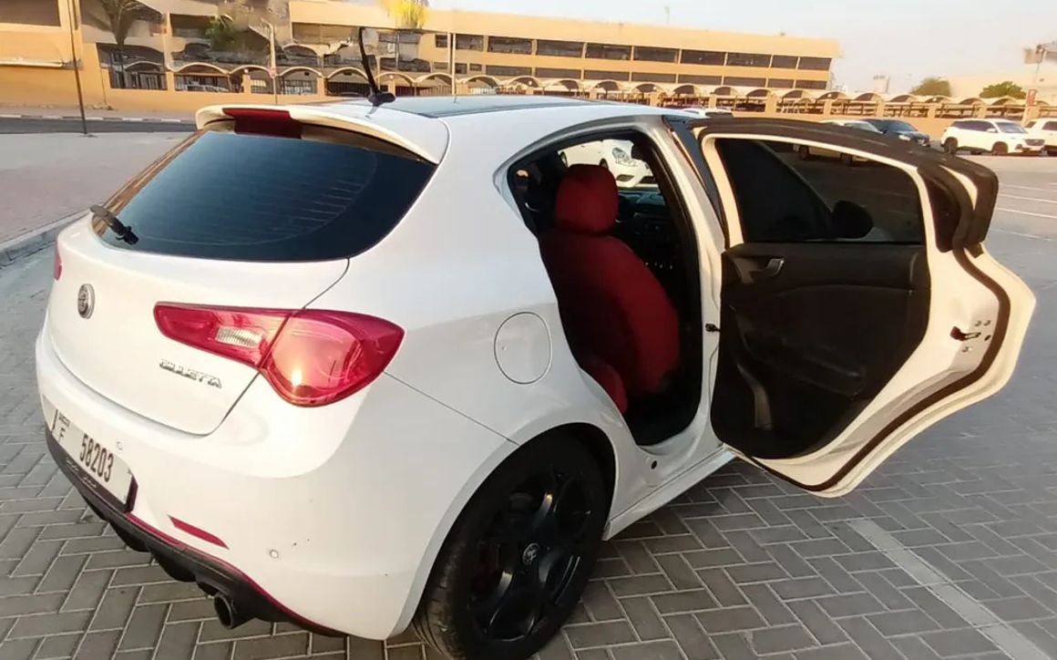 ALFA ROMEO GIULIETTA - image 9