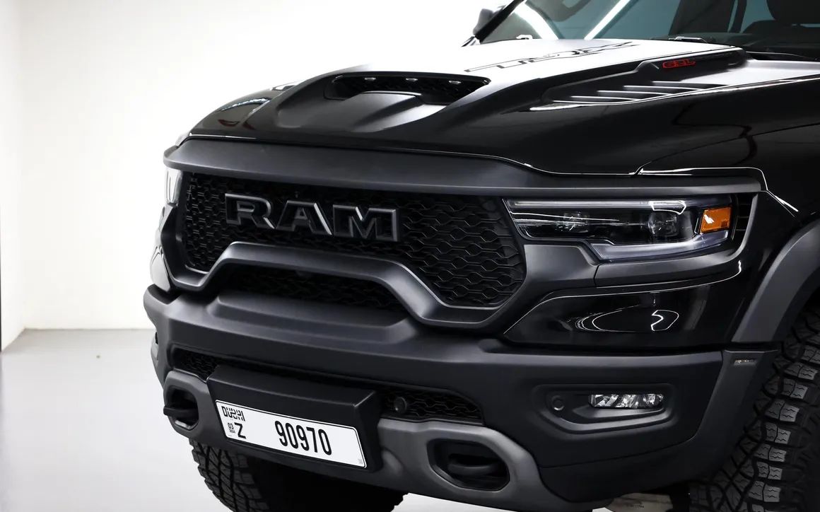 Dodge Ram - image 4