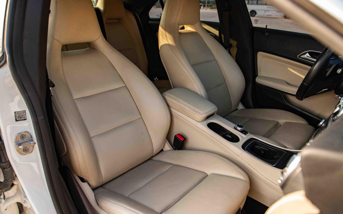 MERCEDES CLA250 - image 6