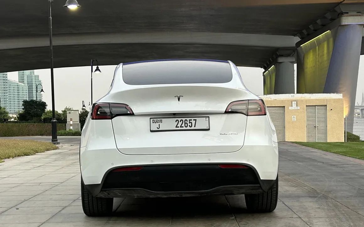 TESLA Model Y - image 5