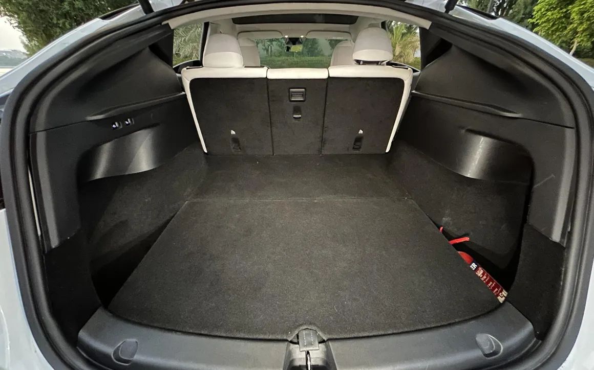 TESLA Model Y - image 7