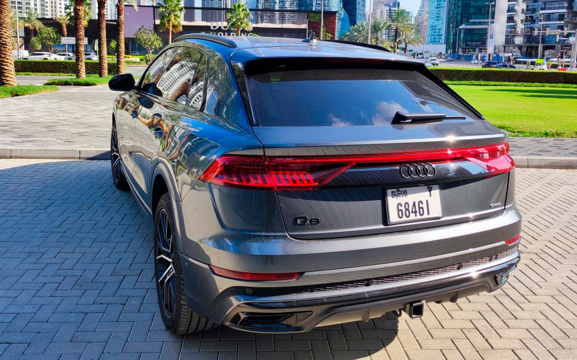 Audi Q8 S-Line Quattro - image 5
