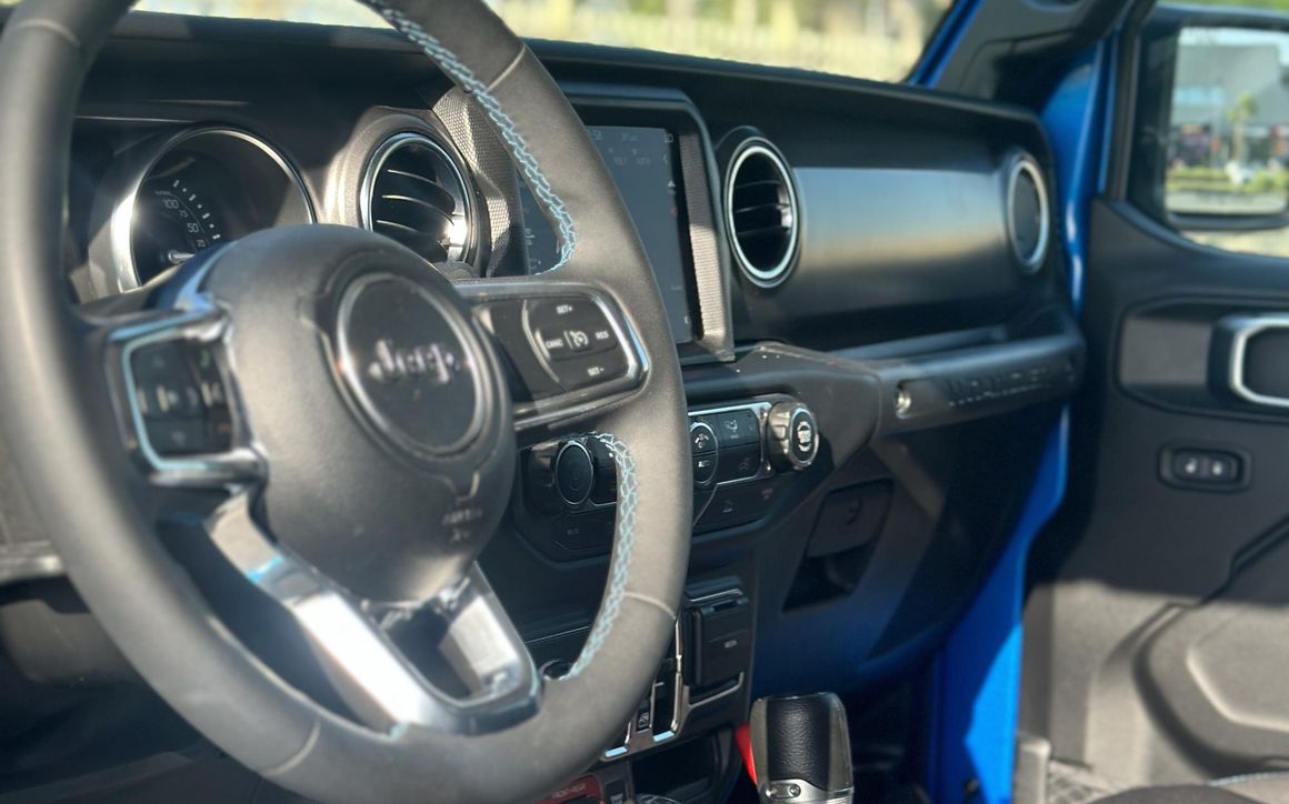 Jeep Wrangler - image 16